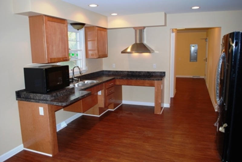 WHEELCHAIR ACCESSIBLE KITCHEN