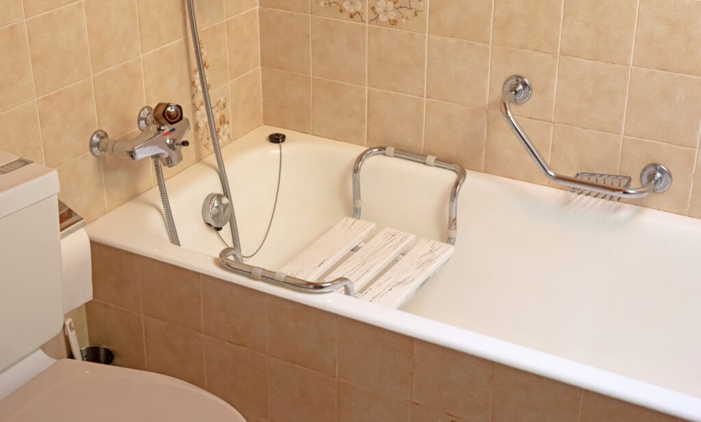 Handicap Accessible Bathtubs 5