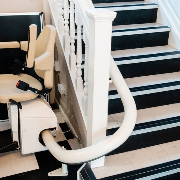 Best Stair Lifts for Narrow or Spiral Staircases 9 Quick and Easy: Using a Stair Lift for Enhanced Mobility and Safety