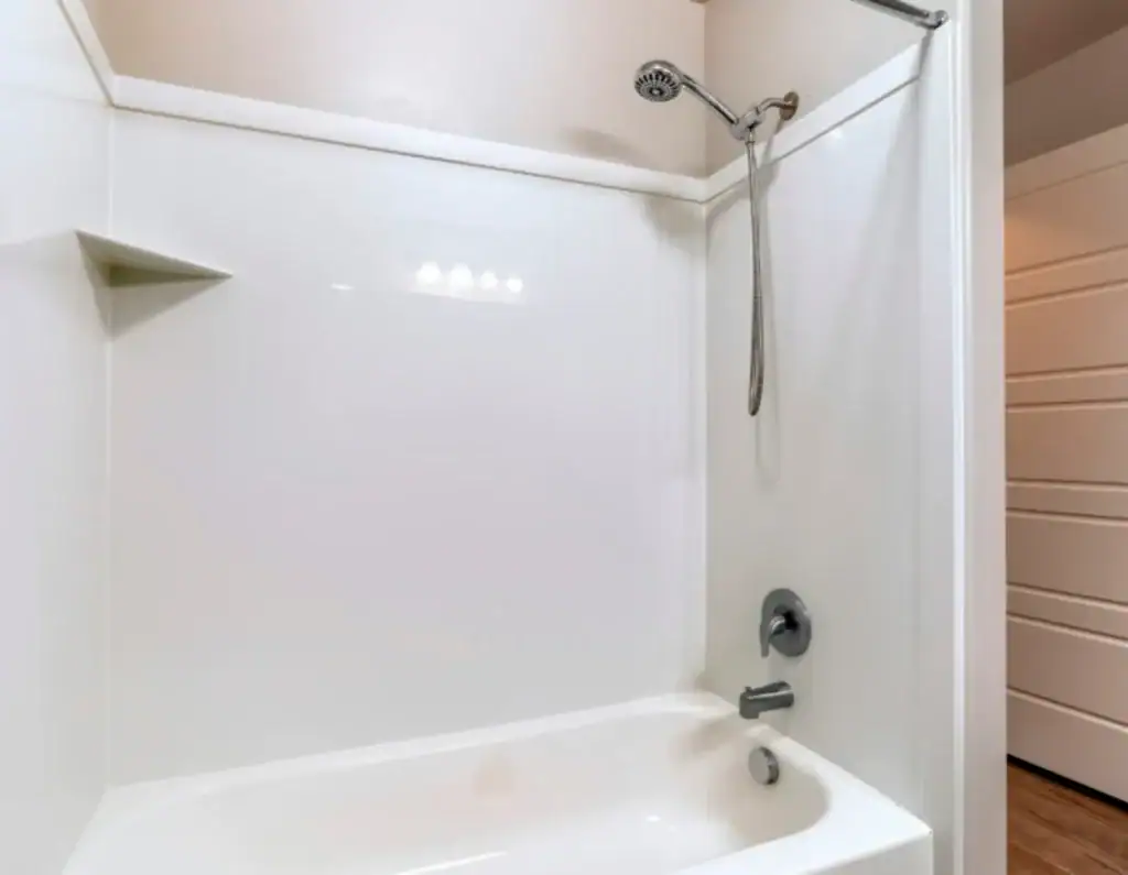 Slip Resistant Tub Coating 2 Slip Resistant Tub Coating 2